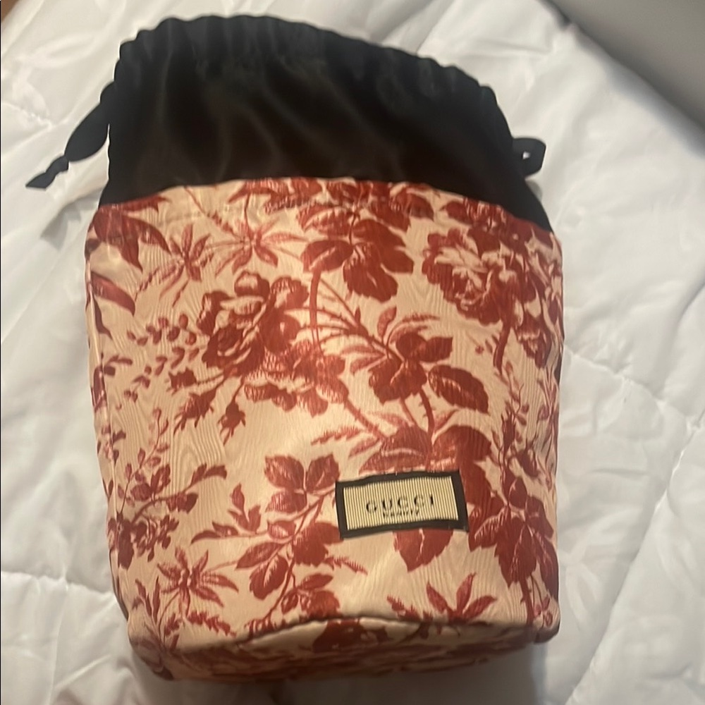 Gucci Red and Beige Floral Cosmetic Bag